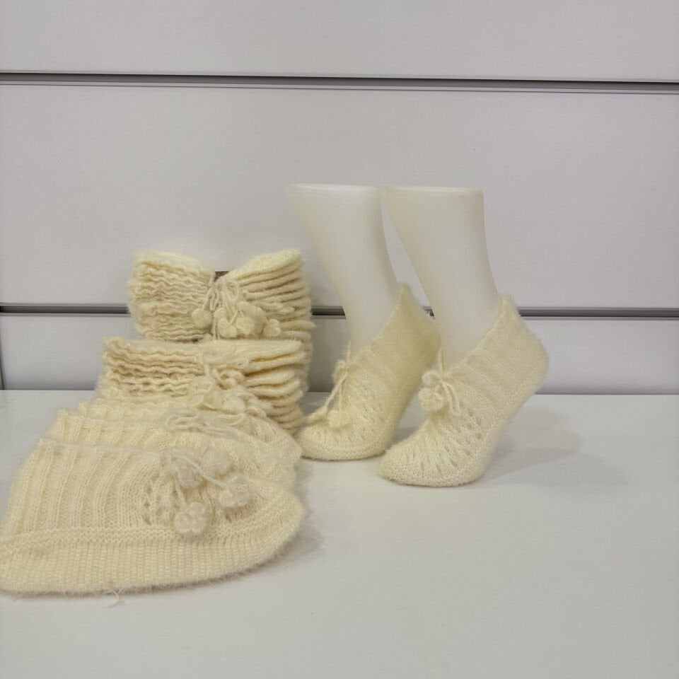 Yumoş Bağlı Patik