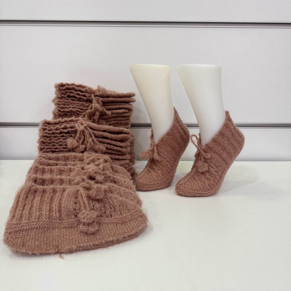 Yumoş Bağlı Patik